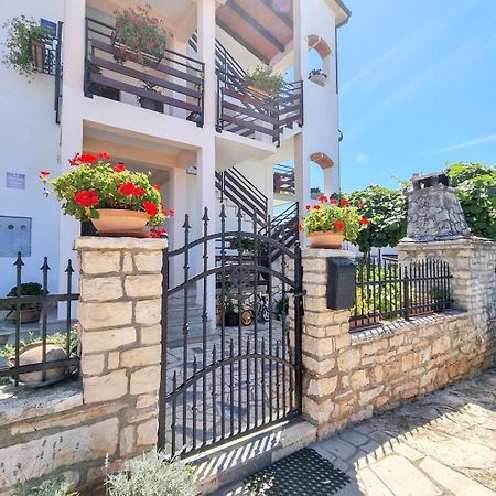 Marinela Studio Новиград Экстерьер фото
